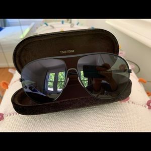 Tom Ford women’s aviators